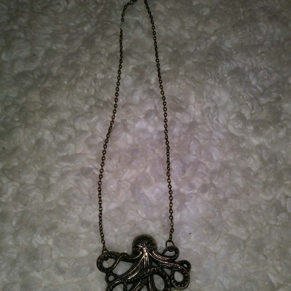 Octopus necklace - Picture 2 of 2